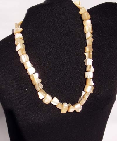 josephine's jewels - MOTHER OF PEARL NECKLACE
